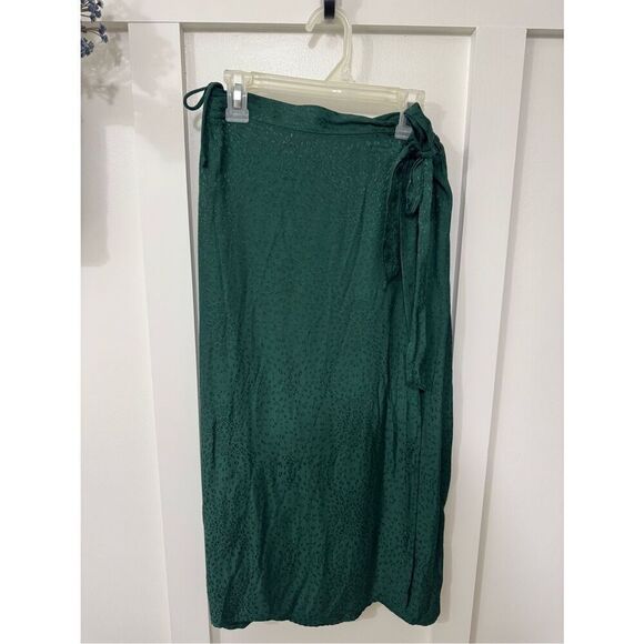 KIRIOUS LOS ANGELES Dresses & Skirts - Midi Wrap Skirt in Emerald Green